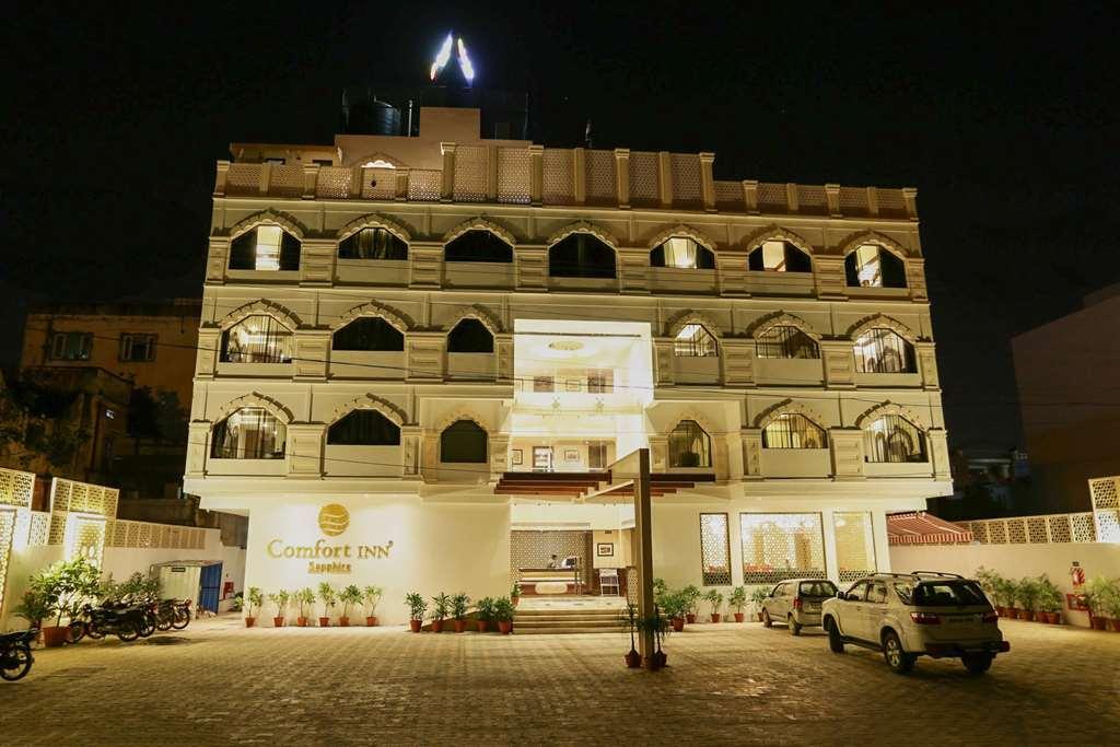 Comfort Inn Sapphire - A Inde Hotel Джайпур Екстериор снимка
