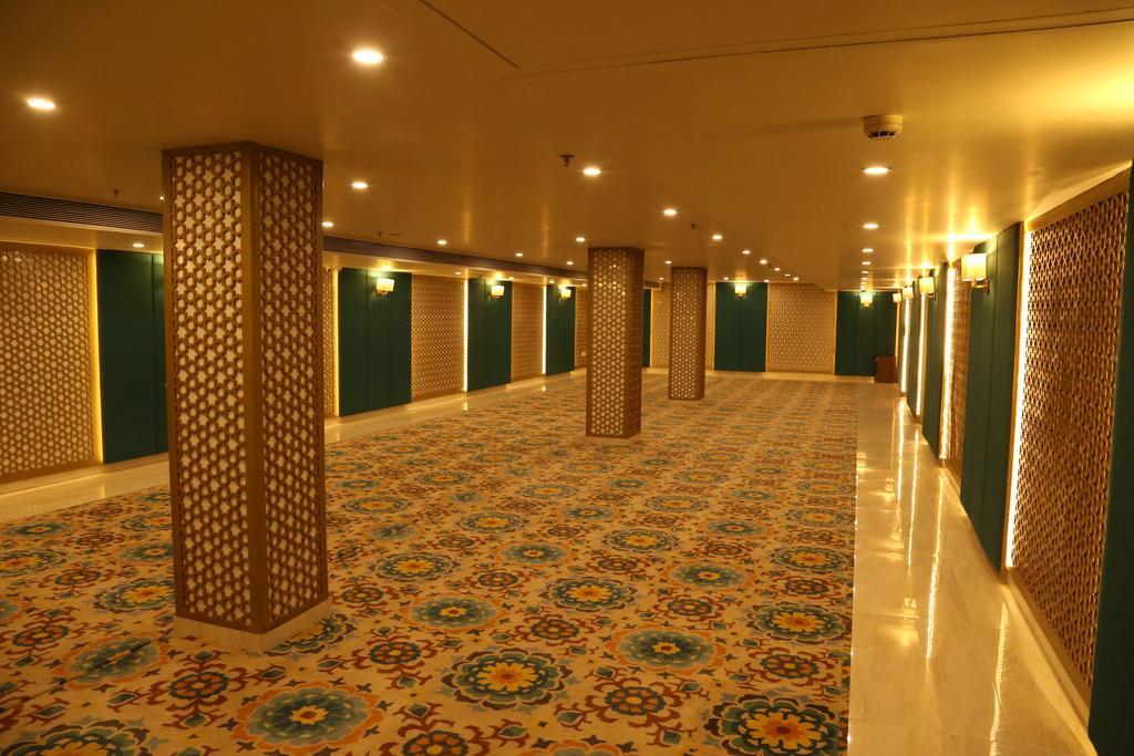 Comfort Inn Sapphire - A Inde Hotel Джайпур Екстериор снимка